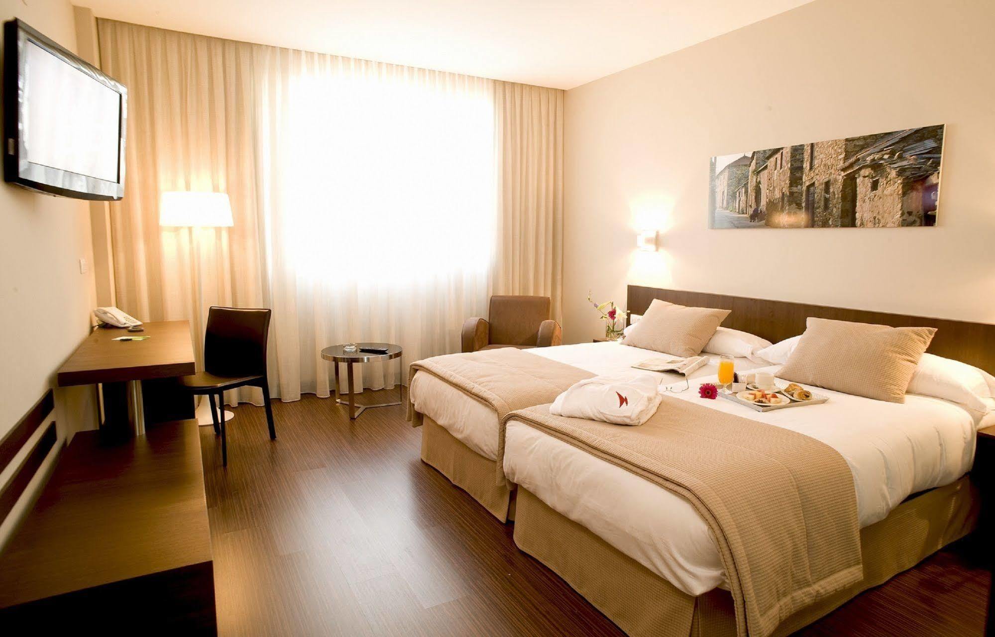 Hotel Arva Abad San Antonio León Zimmer foto